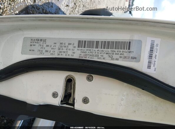1C6RR7FG4HS616558 2017 RAM 1500 White Widok komory silnika