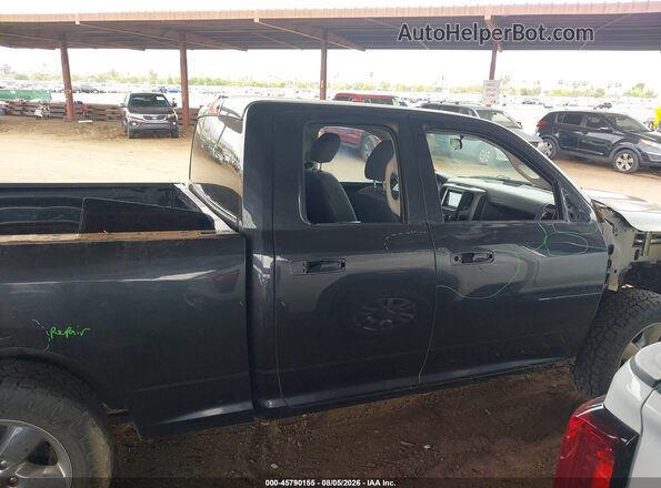 1C6RR7FG5JS345869 2018 RAM 1500 Black 360 interior view
