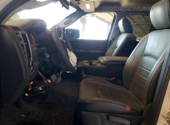 1C6RR7FG5PS580734 2023 RAM 1500 White Vista del salpicadero