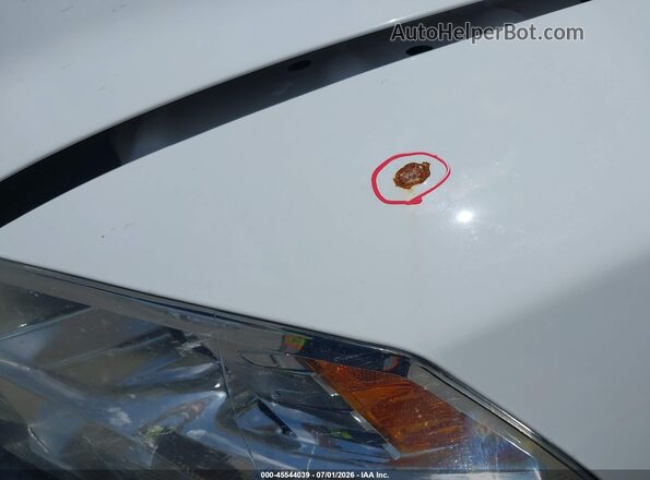 1C6RR7FG6LS157767 2020 RAM 1500 CLASSIC White Front view