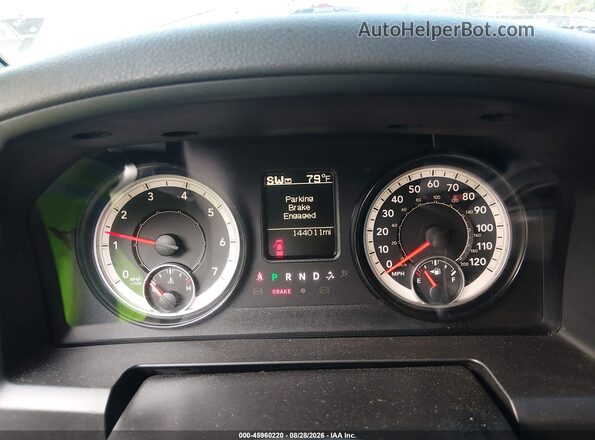 1C6RR7FG7HS634164 2017 RAM 1500 Silver Vista de los asientos traseros