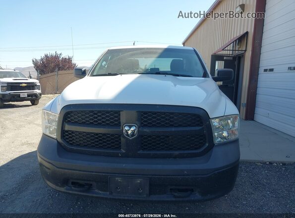 1C6RR7FG7JS326224 2018 RAM 1500 White Vista del cuadro de instrumentos