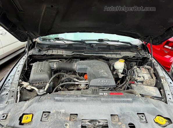 1C6RR7FG8KS504515 2019 RAM 1500 Blue Սալոնի դիմացի տեսք