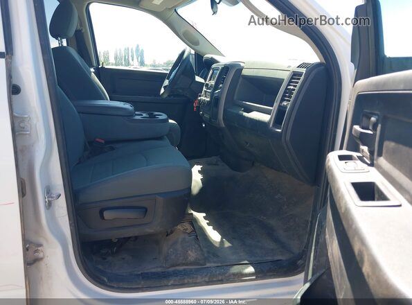 1C6RR7FG8LS156572 2020 RAM 1500 CLASSIC White Front interior view