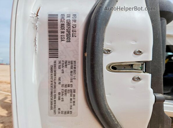 1C6RR7FG8PS524318 2023 RAM 1500 Белый Вид подкапотного пространства