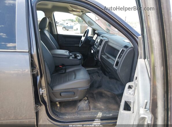 1C6RR7FG9HS826587 2017 RAM 1500 Gray წინა სალონის ხედი