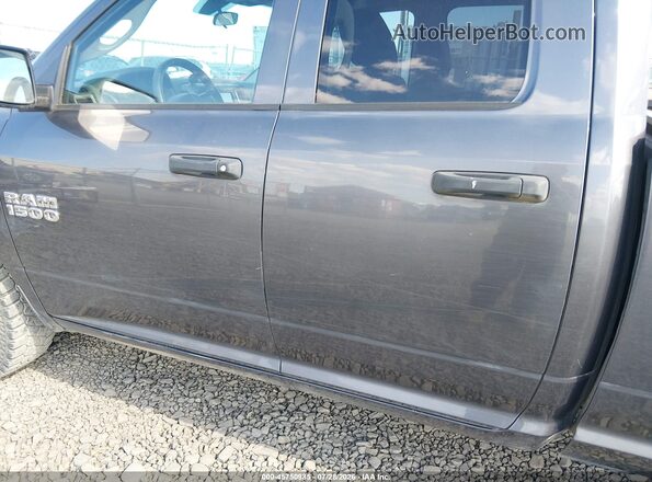1C6RR7FG9HS826587 2017 RAM 1500 Gray ხელსაწყოთა პანელის ხედი