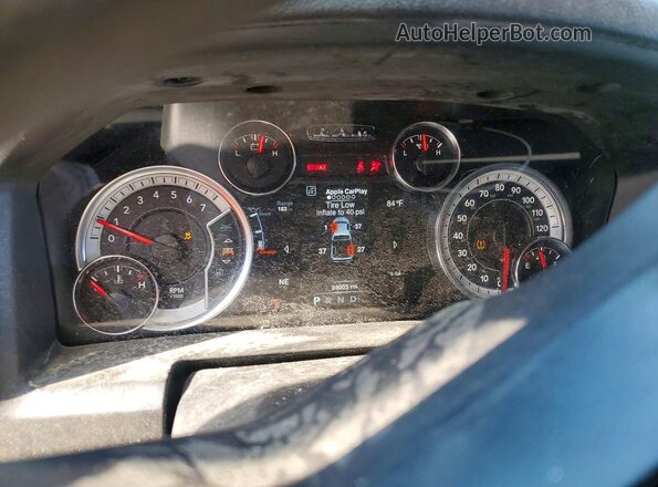 1C6RR7FG9NS208164 2022 RAM 1500 Charcoal Instrument cluster view