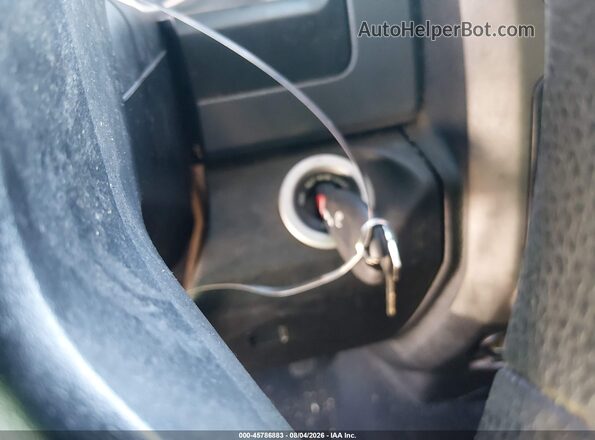 1C6RR7FGXKS635588 2019 RAM 1500 CLASSIC White Dashboard view
