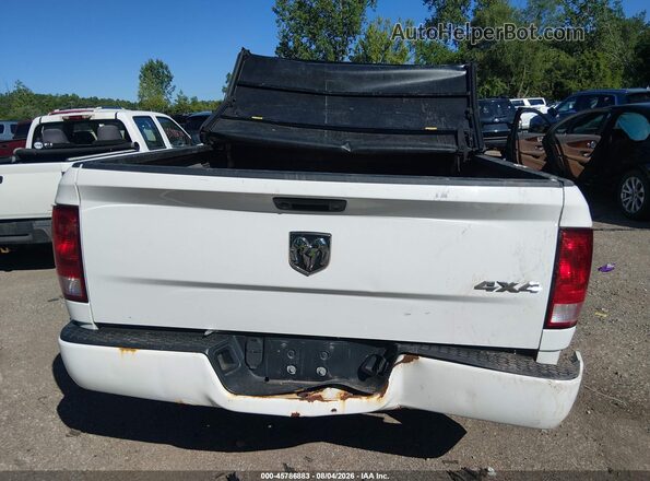 1C6RR7FGXKS635588 2019 RAM 1500 CLASSIC White 