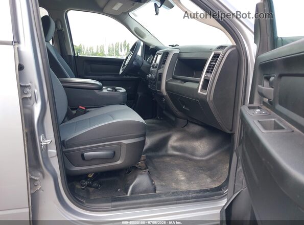 1C6RR7FT0MS551456 2021 RAM 1500 CLASSIC Silver Front interior view