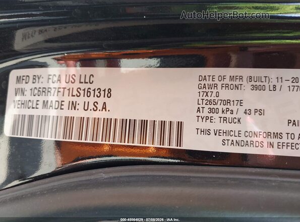 1C6RR7FT1LS161318 2020 RAM 1500 CLASSIC Black Vista del compartimento del motor