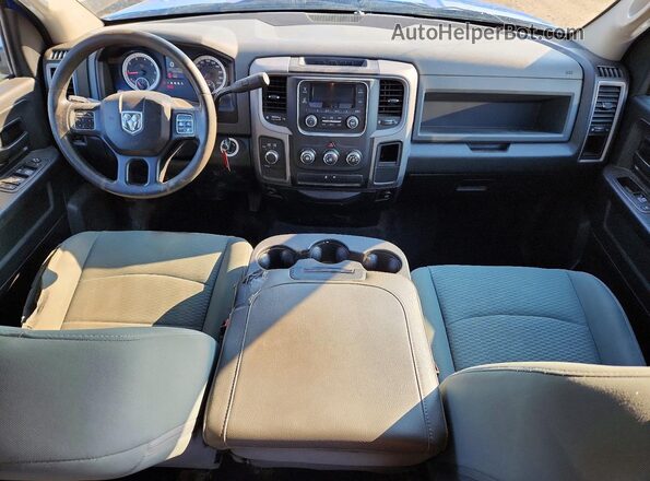 1C6RR7FT3HS582061 2017 RAM 1500 Blue Вид панелі приладів