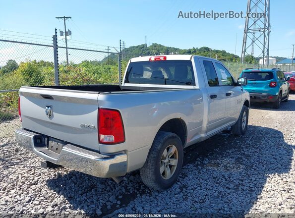 1C6RR7FT4JS327912 2018 RAM 1500 Silver Tył prawy
