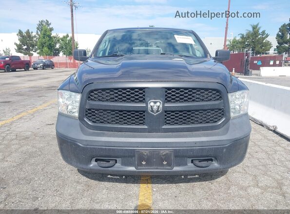 1C6RR7FT6JS306575 2018 RAM 1500 Серый Вид щитка приборов