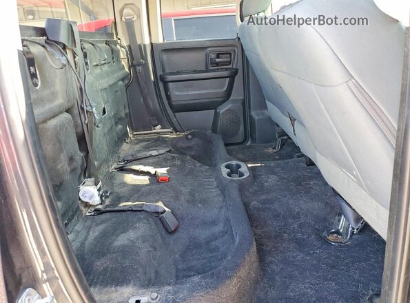 1C6RR7FT9GS412169 2016 RAM 1500 Charcoal Vista de los asientos traseros
