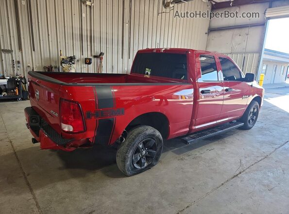 1C6RR7FTXHS789787 2017 RAM 1500 Красный Задняя правая четверть