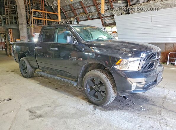 1C6RR7FTXJS209556 2018 RAM 1500 Black Front right