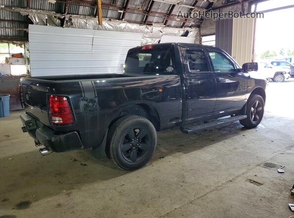 1C6RR7FTXJS209556 2018 RAM 1500 Black Rear right