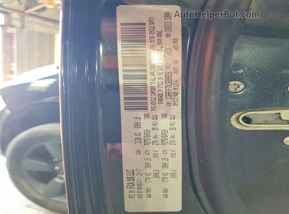 1C6RR7FTXJS209556 2018 RAM 1500 Black Engine compartment view