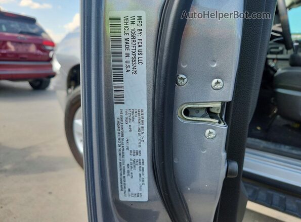 1C6RR7FTXPS537472 2023 RAM 1500 Silver Vista del compartimento del motor