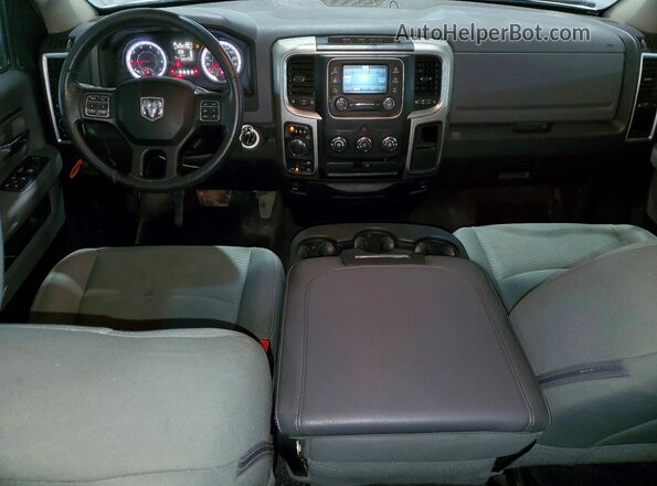 1C6RR7GG0GS333913 2016 RAM 1500 Серый Вид панели приборов