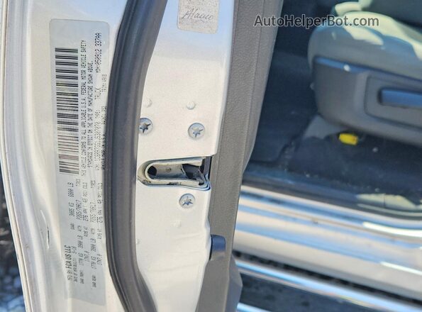 1C6RR7GG1JS307070 2018 RAM 1500 Silver Engine compartment view