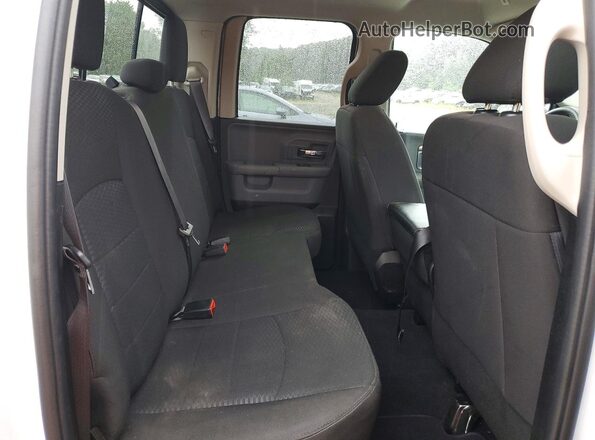 1C6RR7GG1LS146657 2020 RAM 1500 White Widok tylnych siedzeń