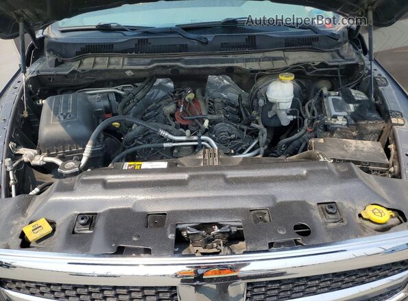 1C6RR7GG2JS307479 2018 RAM 1500 Gray Rear interior view