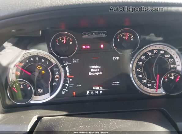 1C6RR7GG3KS592985 2019 RAM 1500 CLASSIC Серебряный Вид задних сидений