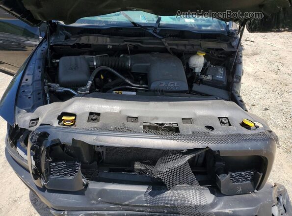 1C6RR7GG3KS736308 2019 RAM 1500 Black Սալոնի հետևի տեսք