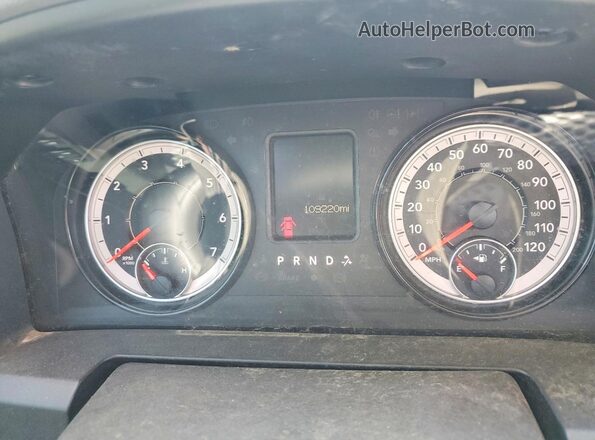 1C6RR7GG3KS736308 2019 RAM 1500 Black Սարքավորումների վահանակի տեսք