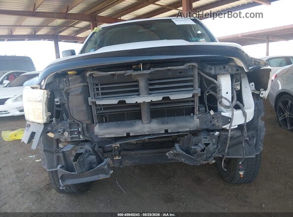 1C6RR7GG5GS228932 2016 RAM 1500 White Widok z przodu