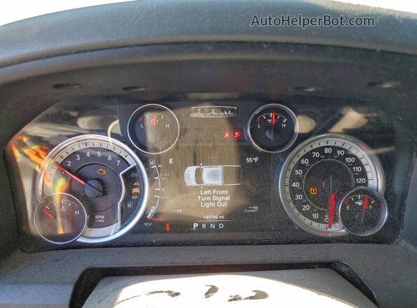 1C6RR7GT4GS117592 2016 RAM 1500 Silver Instrument cluster view