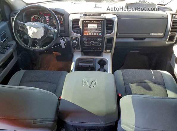 1C6RR7GT4GS117592 2016 RAM 1500 Silver Dashboard view