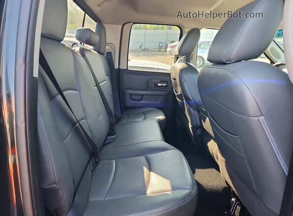 1C6RR7GT5GS396826 2016 RAM 1500 Black Widok tylnych siedzeń