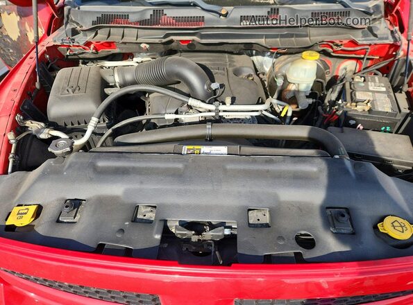 1C6RR7GT5HS501964 2017 RAM 1500 Red Vista interior trasera