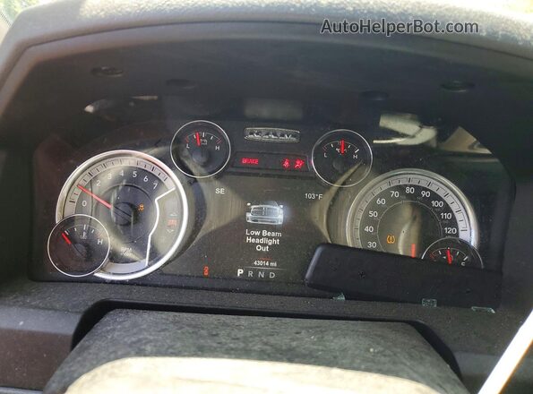 1C6RR7GT5JS345379 2018 RAM 1500 Black Вид щитка приладів