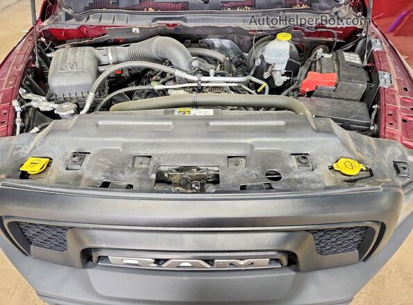 1C6RR7GT5MS510643 2021 RAM 1500 Бордовый Вид задней части салона