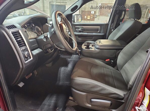 1C6RR7GT5MS510643 2021 RAM 1500 Бордовый Вид салона спереди