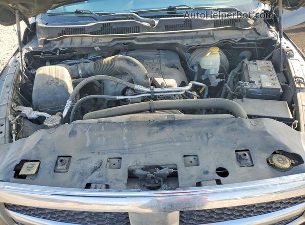 1C6RR7GT6GS228225 2016 RAM 1500 Черный Вид задней части салона