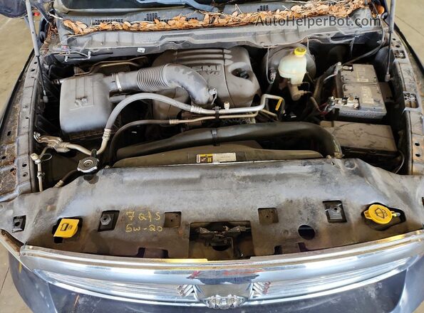 1C6RR7GT8GS377431 2016 RAM 1500 Charcoal Widok wnętrza z tyłu