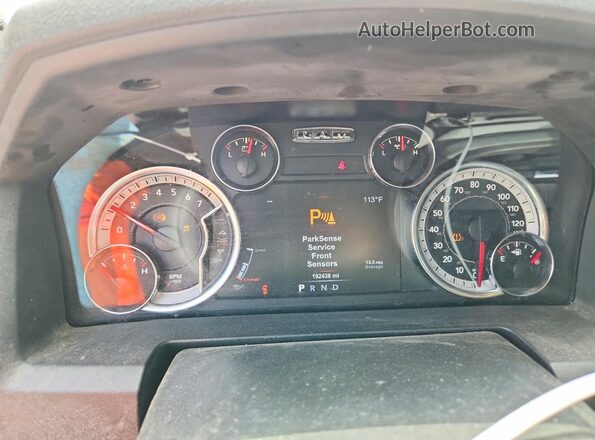 1C6RR7GT9KS520671 2019 RAM 1500 White Widok zestawu wskaźników