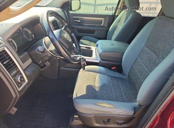 1C6RR7GTXHS666506 2017 RAM 1500 Burgundy Widok wnętrza z przodu