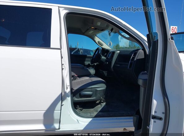 1C6RR7KG0JS157556 2018 RAM 1500 White Vista interior delantera