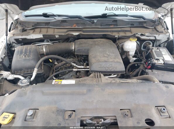 1C6RR7KG0JS297266 2018 RAM 1500 White Rear view