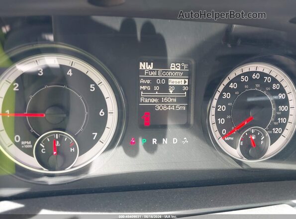 1C6RR7KG1GS383808 2016 RAM 1500 White Vista de los asientos traseros