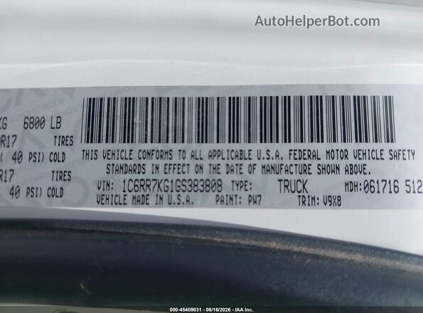 1C6RR7KG1GS383808 2016 RAM 1500 White Vista del compartimento del motor
