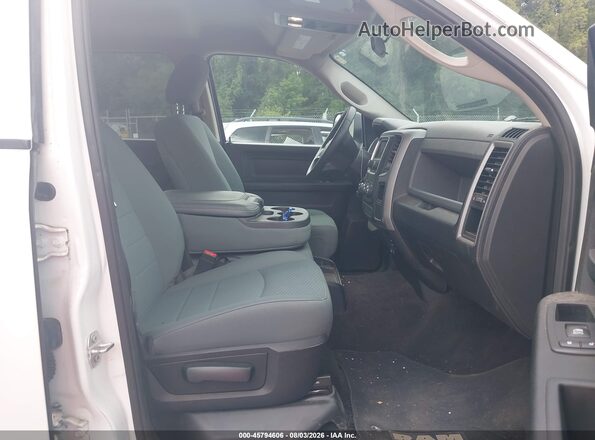 1C6RR7KG1HS599076 2017 RAM 1500 White Front interior view
