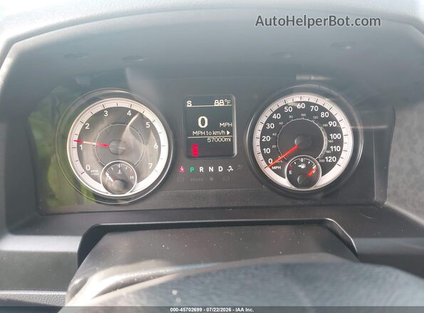 1C6RR7KG2GS339820 2016 RAM 1500 Белый Вид задних сидений